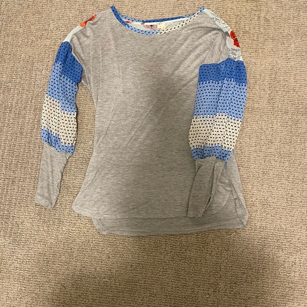 Anthropologie/Tiny Gray Top with Blue and Red Accents